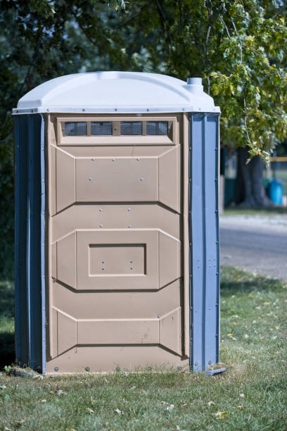Best Luxury portable toilet rental  in Burbank, CA