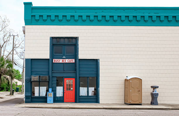 Portable Toilet Options We Offer in Burbank, CA